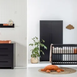 Europe Baby Vittoria III Babykamer Zwart | Bed 70 x 140 cm + Commode