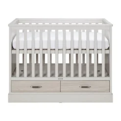 Kidsmill Newport Babykamer Incl. RVS Grepen - Oatmeal / Eiken | Ledikant 60 x 120 cm + Commode + Kast