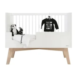 Kidsmill Sixties Babybed Wit Mat / Naturel 60 x 120 cm