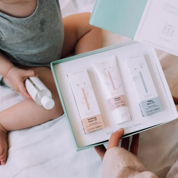 Naïf Newborn Essentials Geschenkset